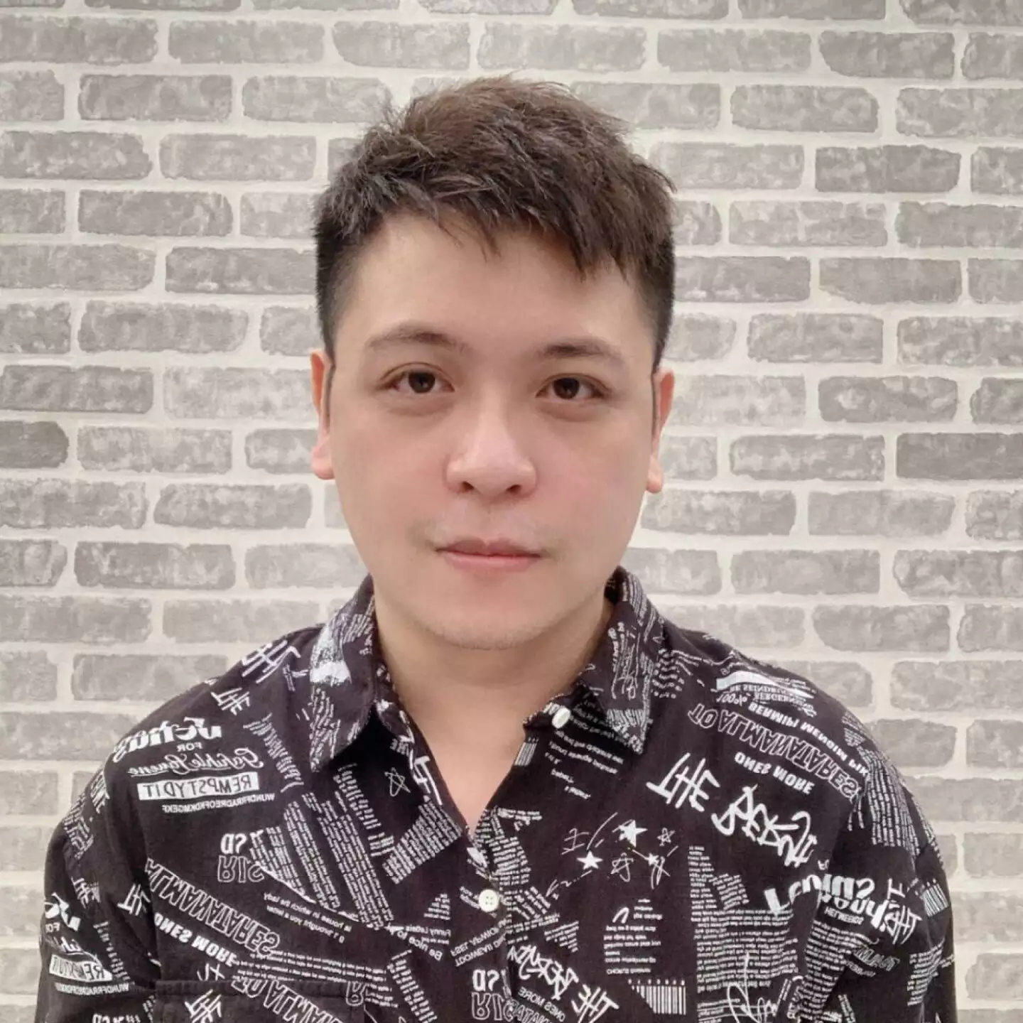 羅逸群